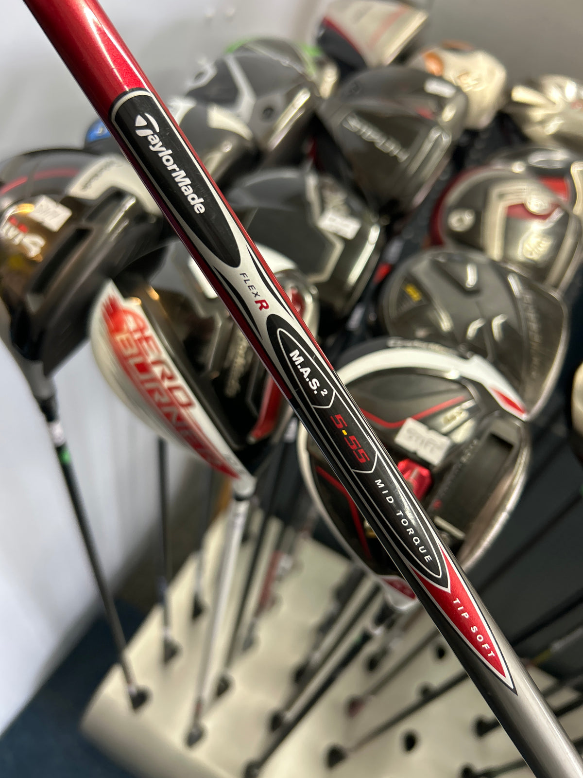 TaylorMade R5 DUAL 10.5 DEGREE (REGULAR SHAFT)