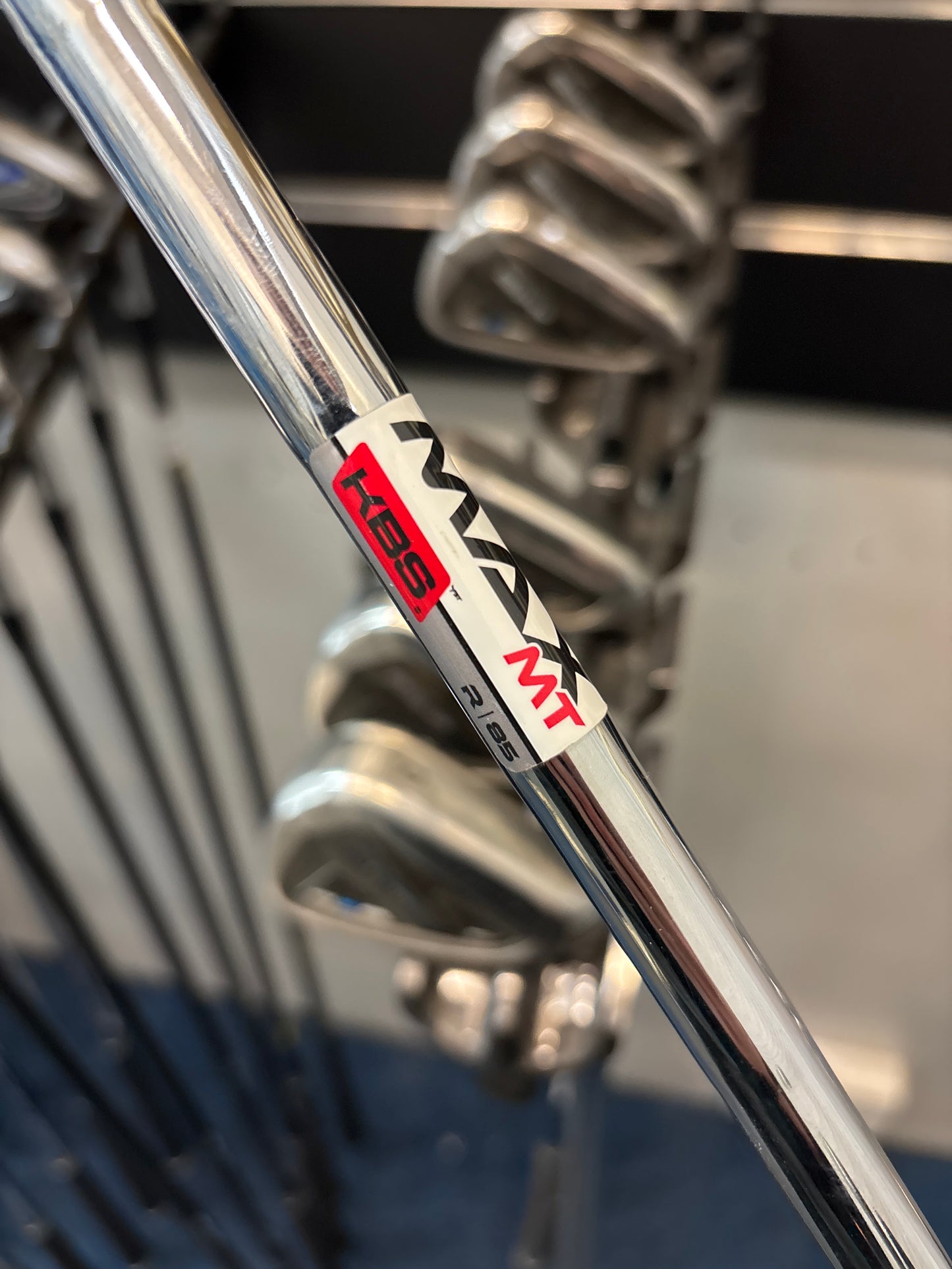 Taylormade SIM2 MAX (4-PW) (Regular FLEX)