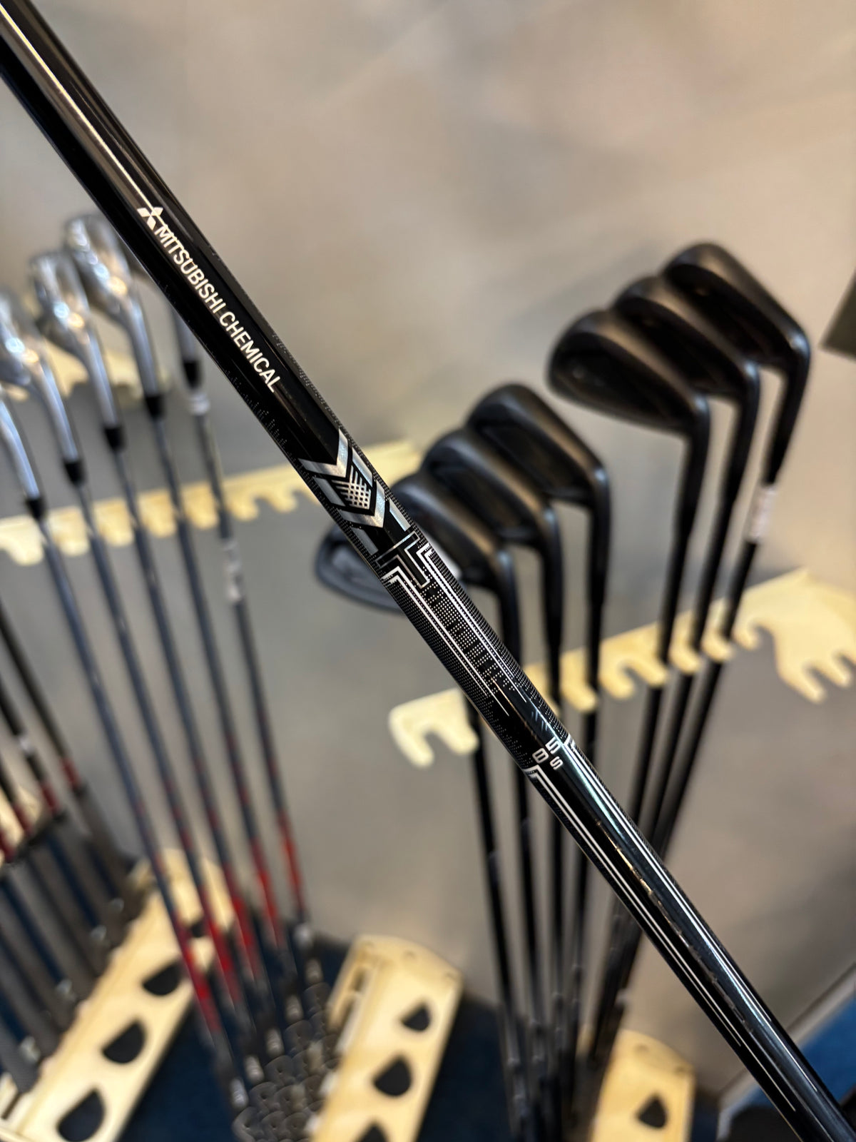 Mizuno JPX 925 FORGED (4-PW+GAP) (STIFF GRAPHITE FLEX)