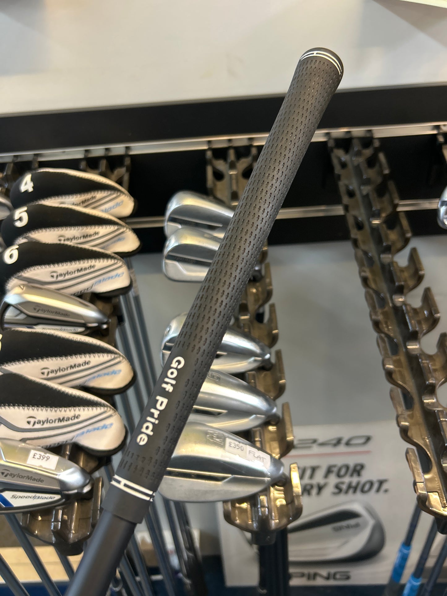 PING G700 (5-PW) (Regular Graphite Flex)