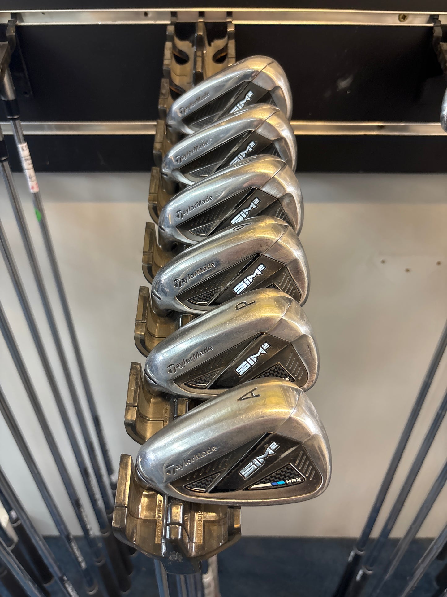 Taylormade SIM 2 MAX 6-PW+AW (REGULAR FLEX) (6-SW) (LEFT HANDED)
