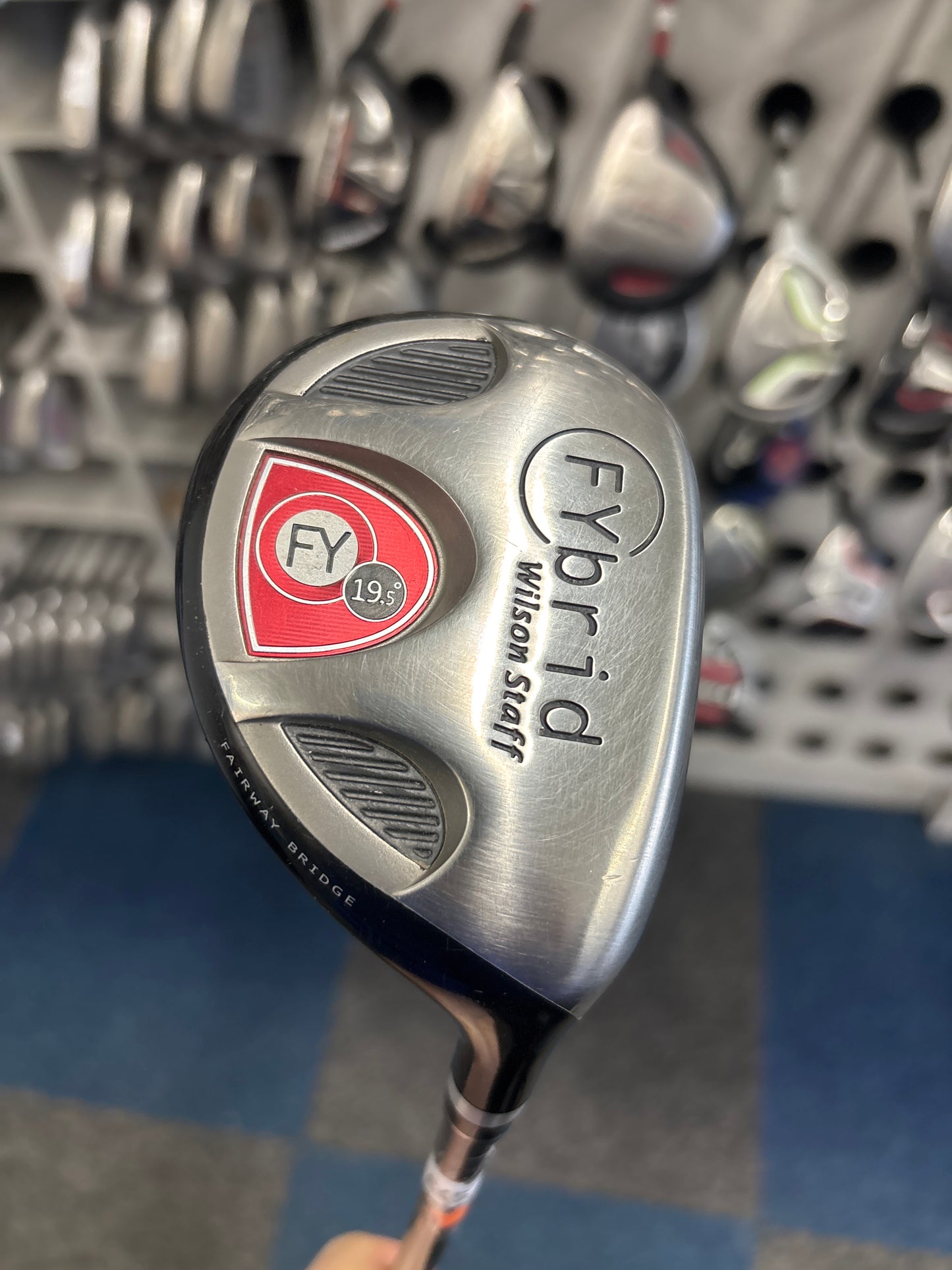 Wilson Staff FYbrid (2/19.5 Degree Hybrid Regular FLEX)