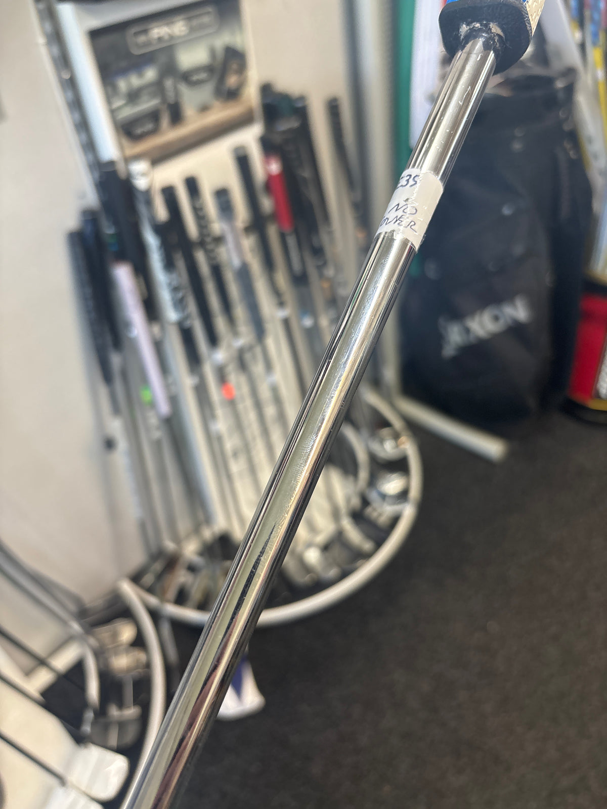 Wilson Deep Red DR044 (35”) (Centre Shaft)