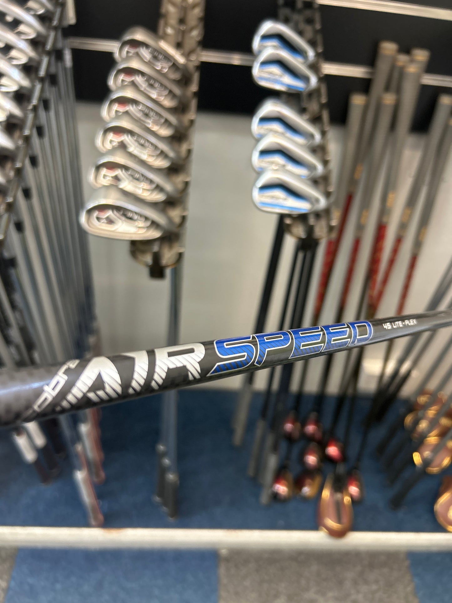 COBRA F-MAX AIRSPEED (5- PW GRAPHITE REGULAR FLEX)