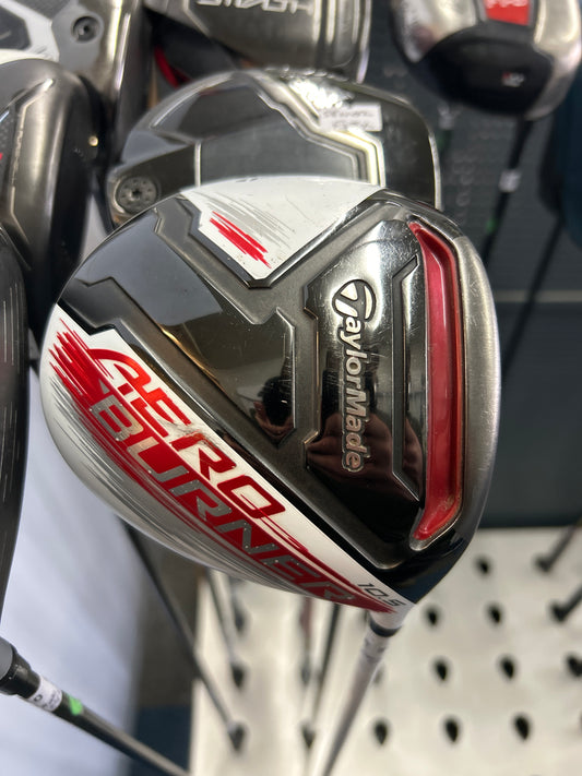 TaylorMade Aero Burner 10.5 DEGREE (REGULAR SHAFT)