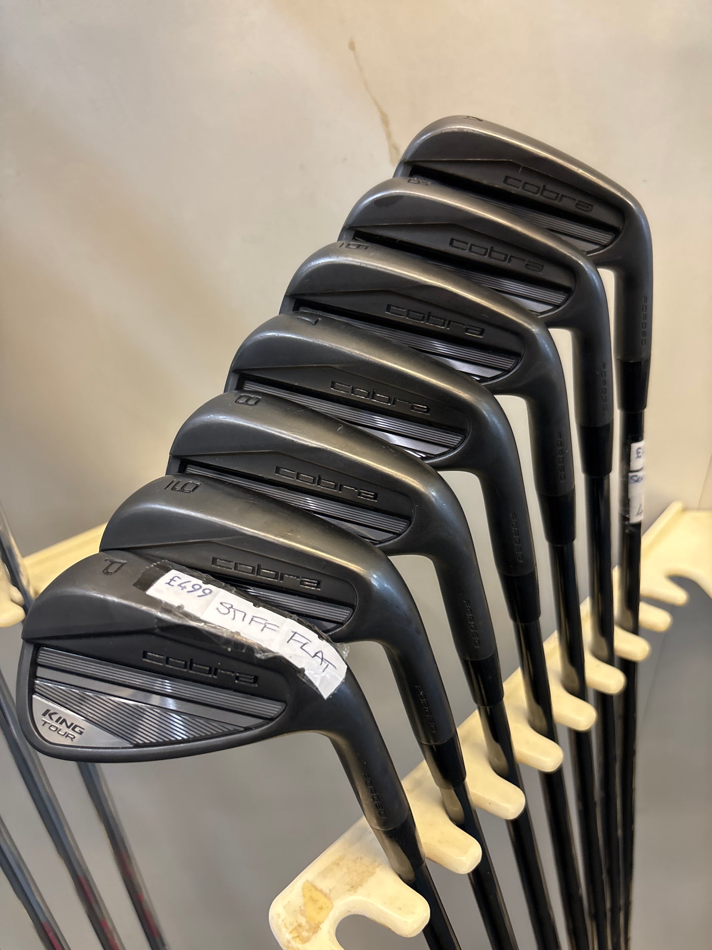 Cobra KING TOUR FORGED (4-PW) (STIFF FLEX)