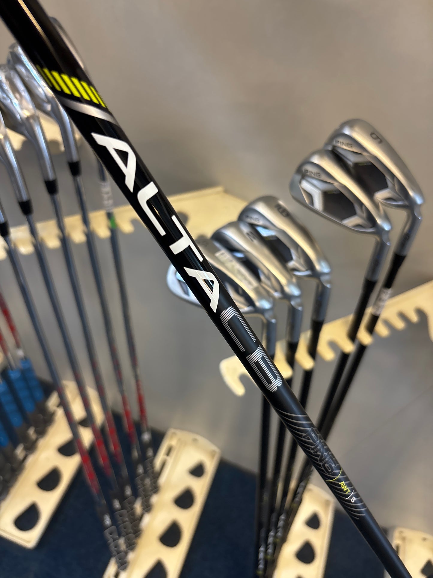 PING G430 (6-PW+45) (STIFF GRAPHITE FLEX)