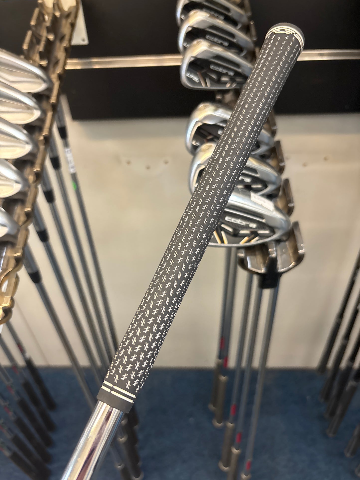 Cobra LTDX (4-PW) (REGULAR FLEX)