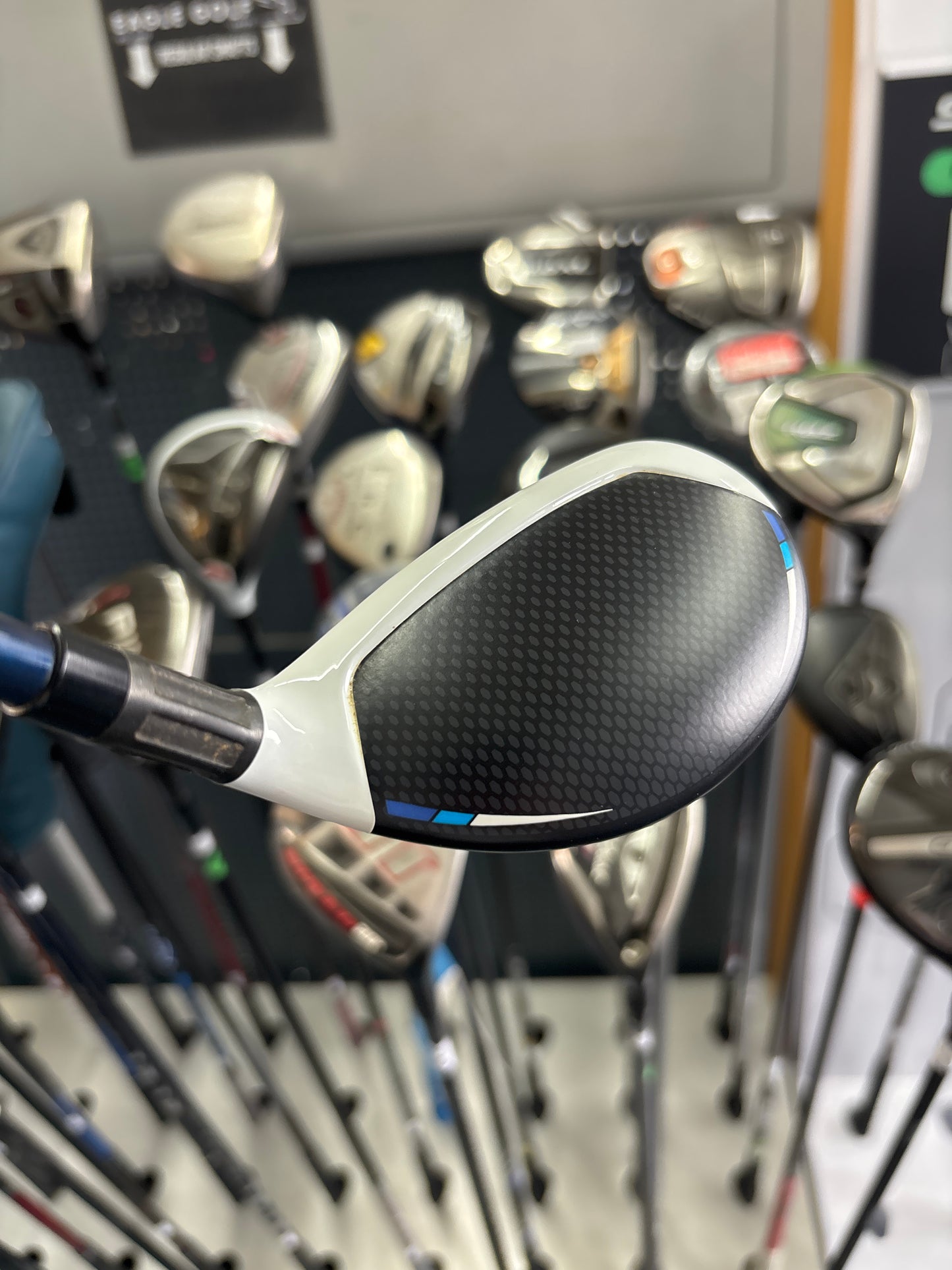 Taylormade SIM 2 Max/ 3 HYBIRD 19 DEGREE (REGULAR FLEX)