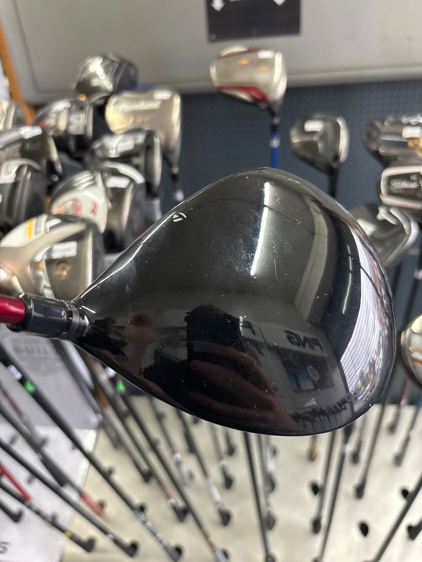 Taylormade R9 9.5 DEGREE SUPERTRI  (STIFF FLEX)