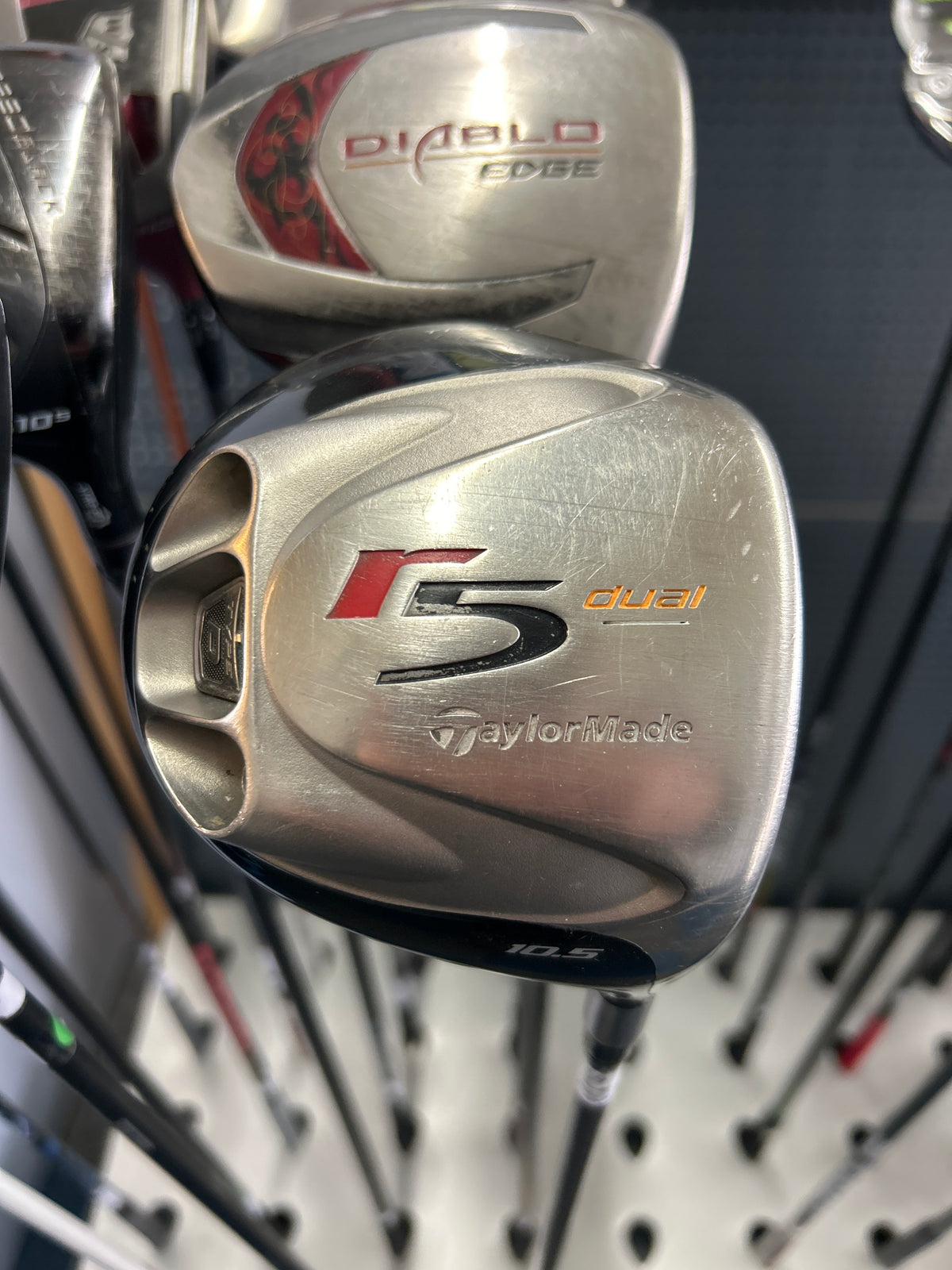 TaylorMade R5 DUAL 10.5 DEGREE (REGULAR SHAFT)