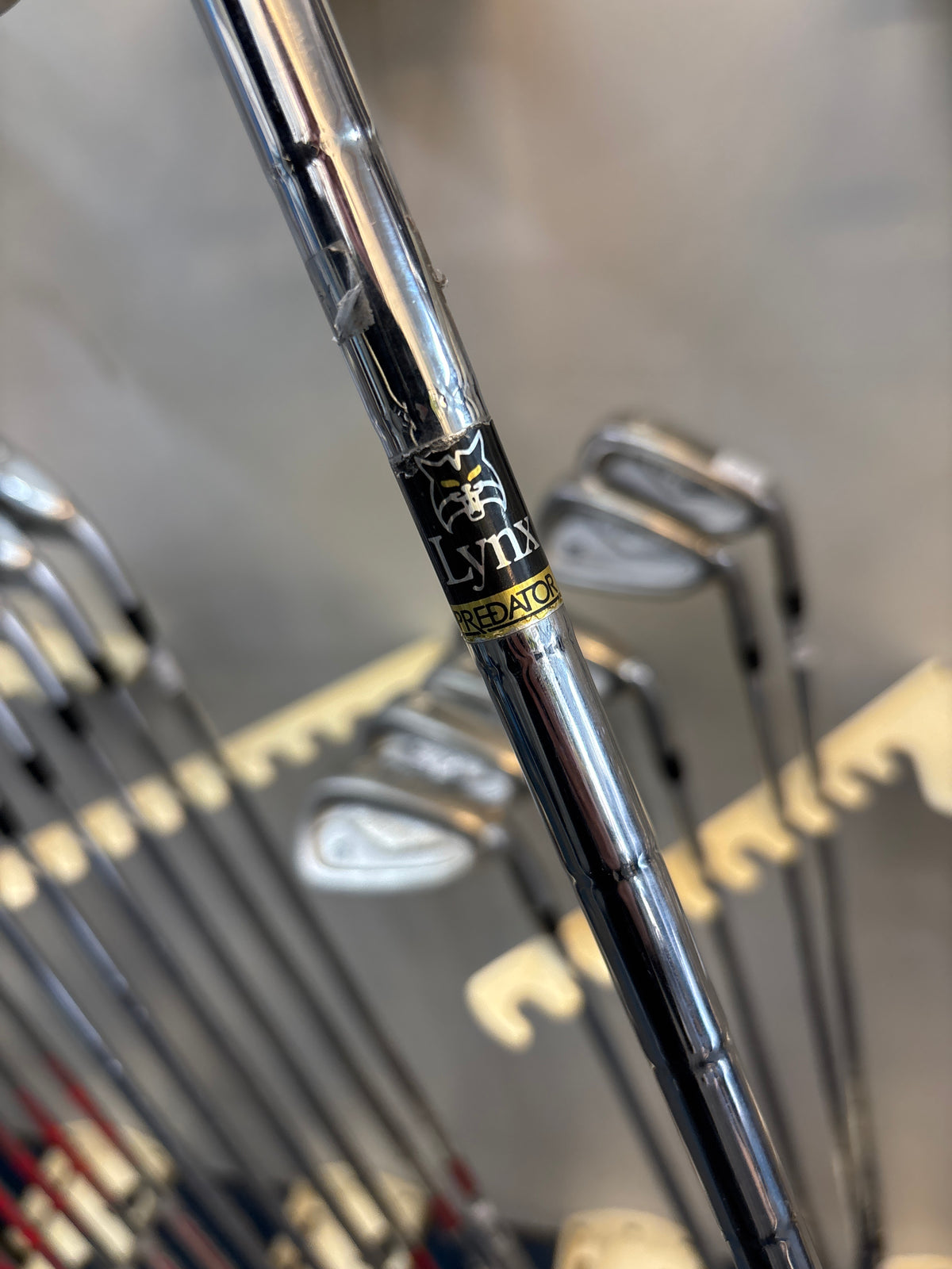 LYNX PREDATOR II (5-PW+SW) (Regular Flex)