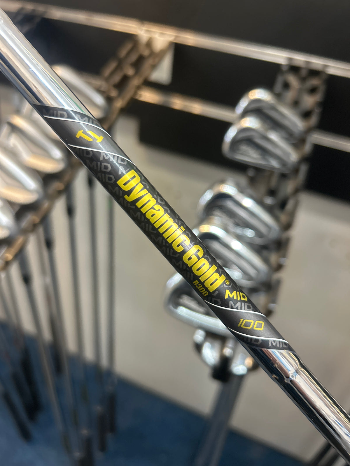 TITLEIST AP2 716 FORGED (5-PW) (REGULAR FLEX)