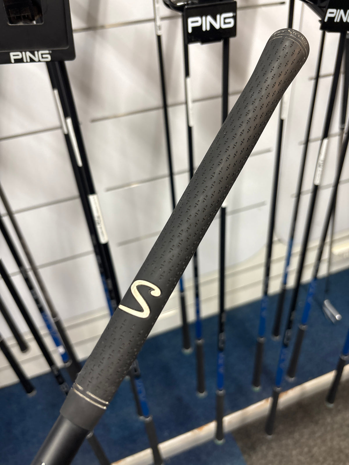 Eleven 5 HYBRID 24 DEGREE (REGULAR FLEX)