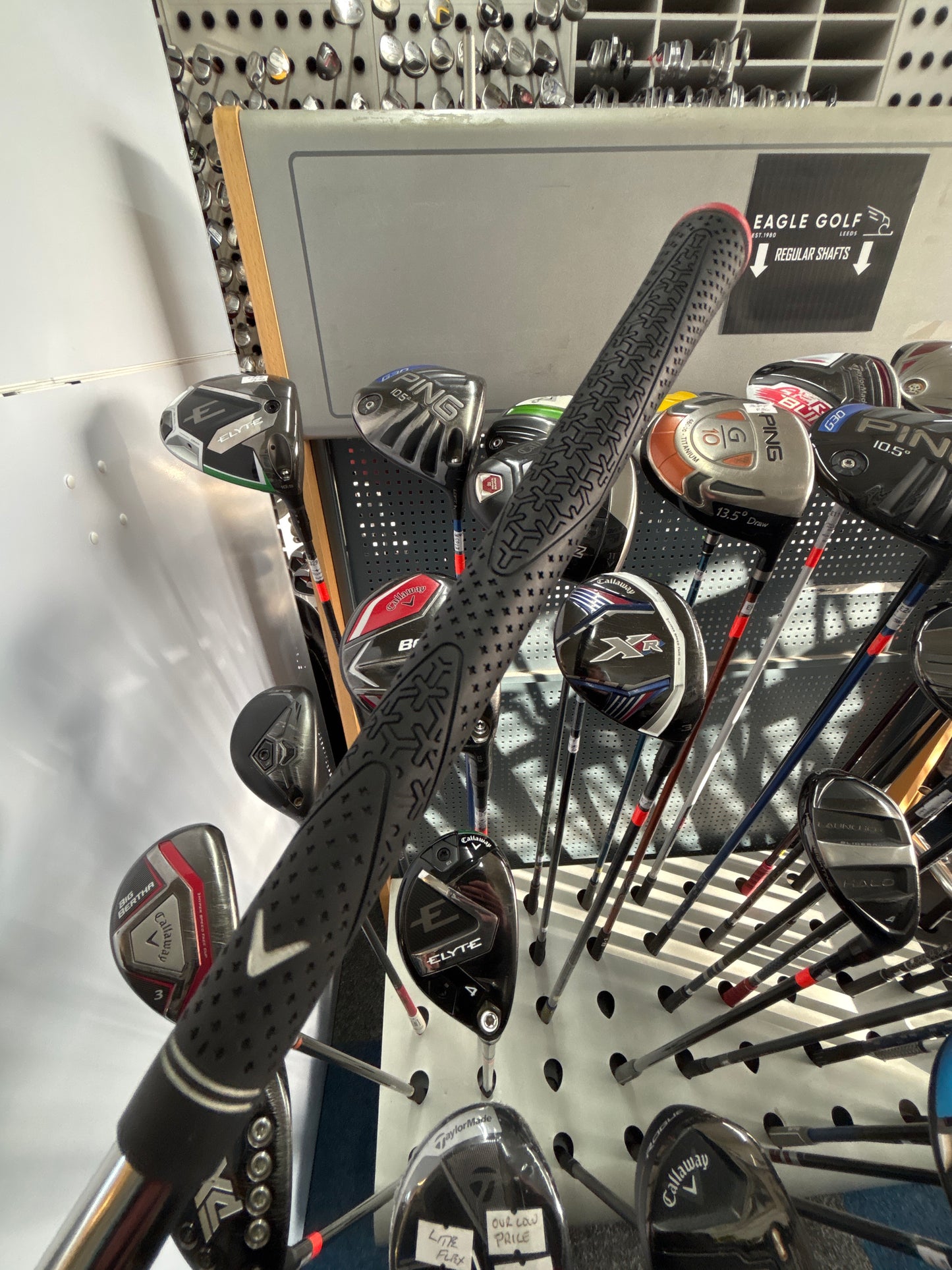 CALLAWAY BIG BERTHA 4 HYBRID 22 DEGREE (Regular FLEX) (Left Handed)