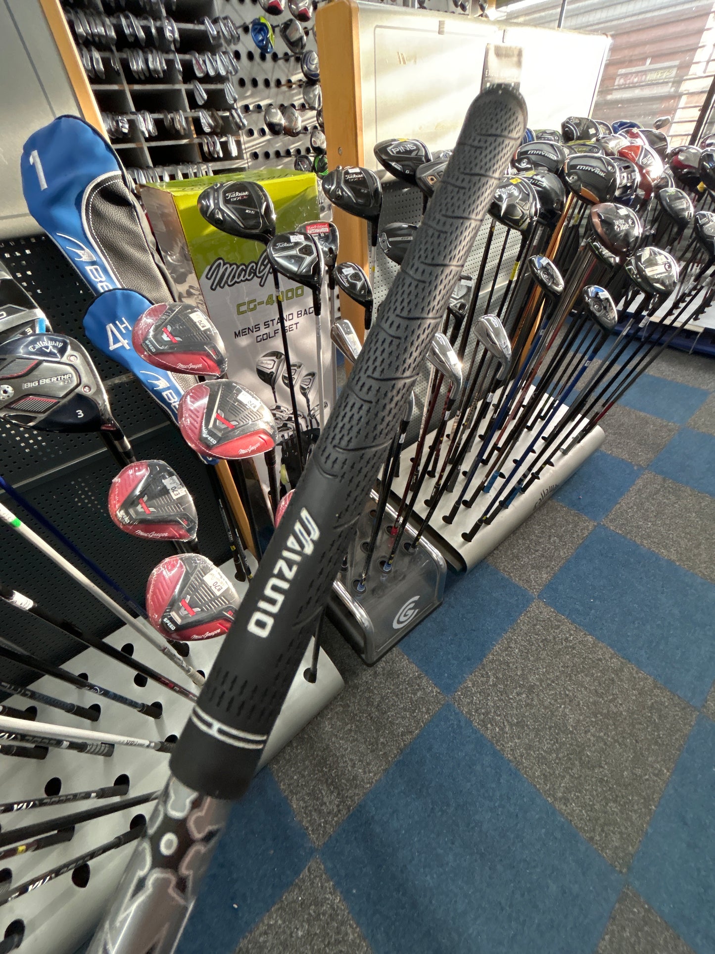 MIZUNO MP-630 10.5 DEGREE (REGULAR FLEX)