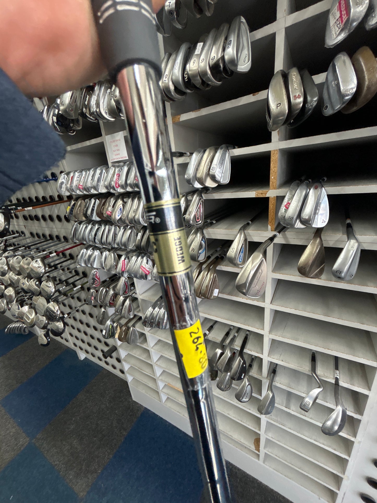 TAYLORMADE MILLED GRIND 60 Wedge (10 DEGREES OF BOUNCE)