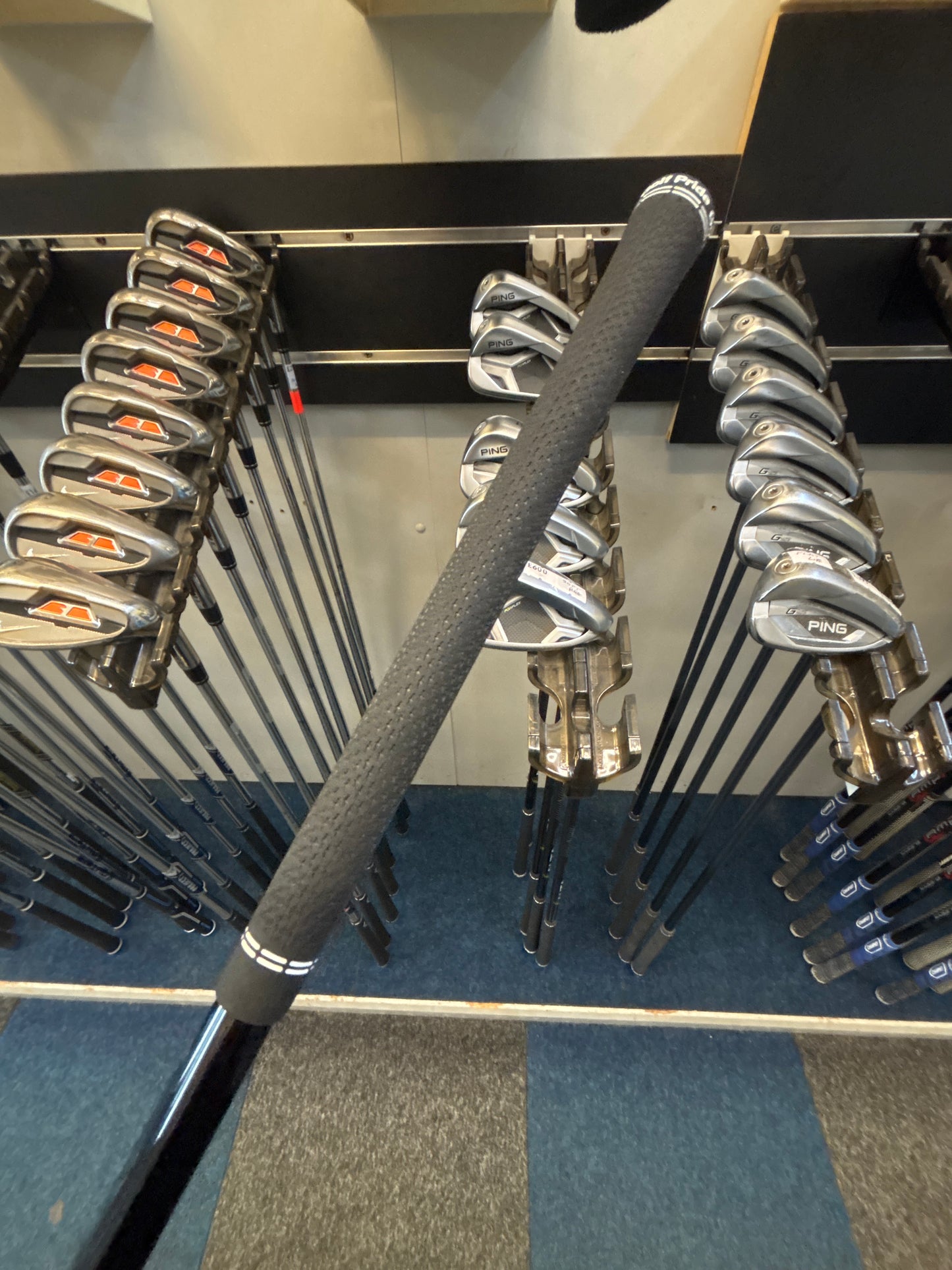 PING G430 (5-PW+45 SOFT REGULAR GRAPHITE FLEX) (JUST SECOND HAND)