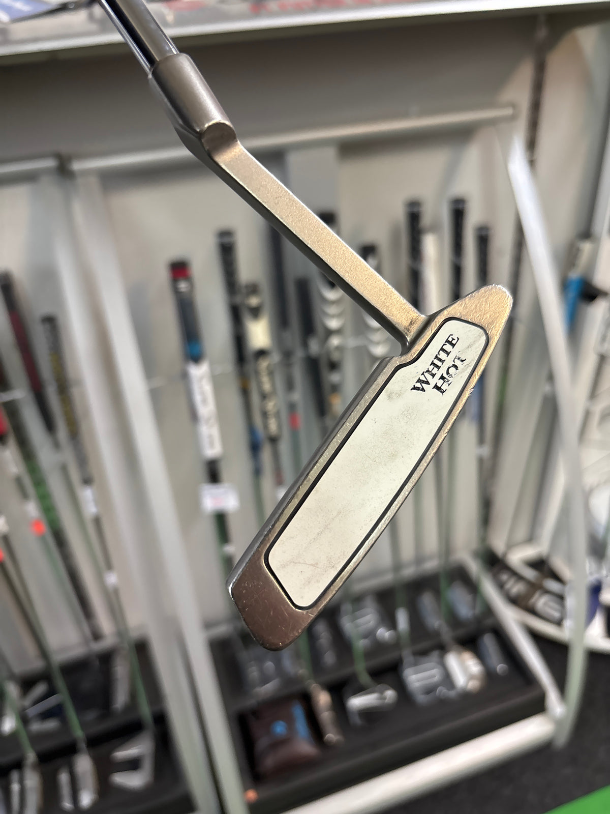 Odyssey White Hot Long Neck #6 (35”)