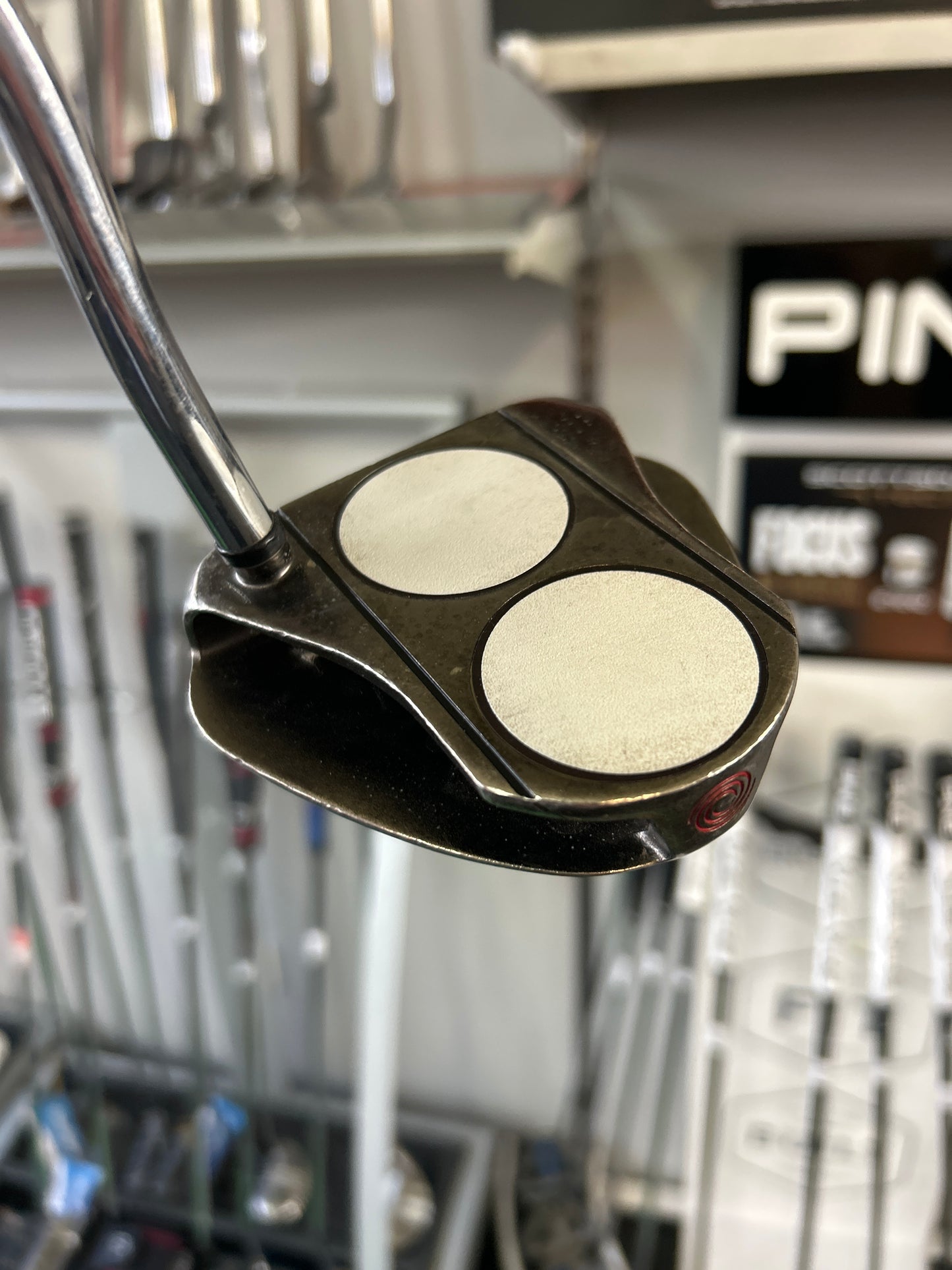 Odyssey 2 Ball V-LINE (32”)
