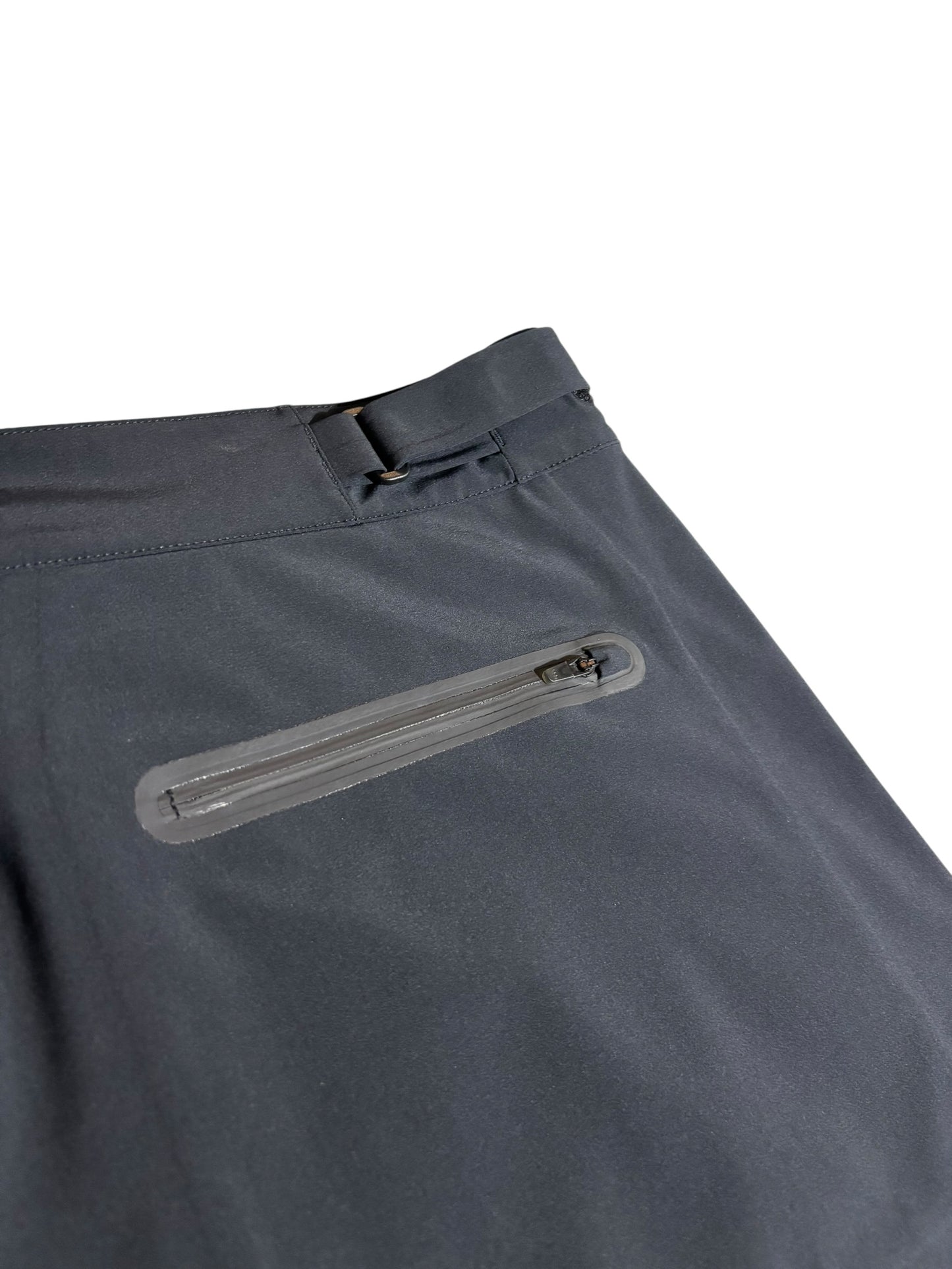 Clearance UNDER ARMOUR Loose Waterproof Gore-Tex Trousers (MENS XL LEG 31”)