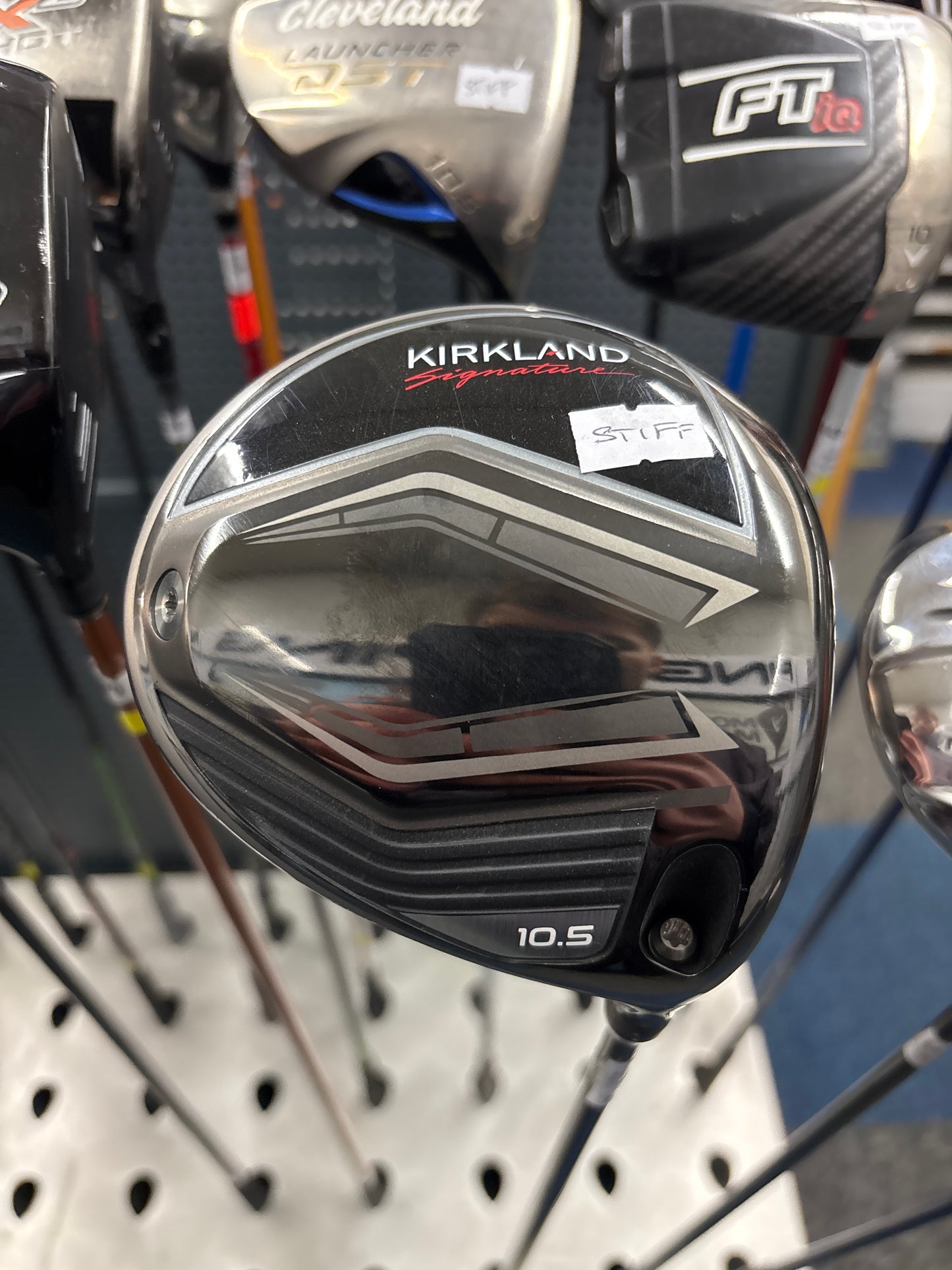 KIRKLAND SIGNATURE 10.5 (STIFF FLEX)
