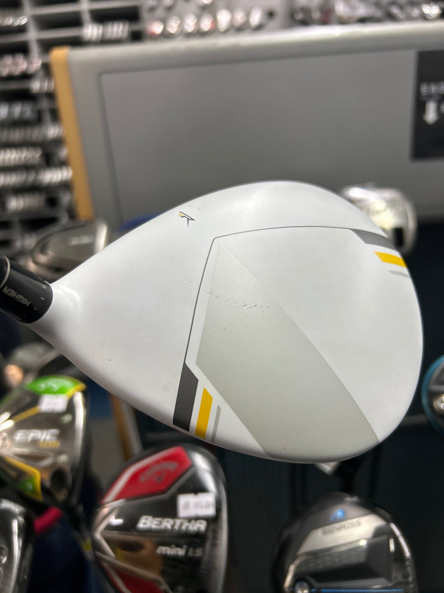 Taylormade RBZ 10.5 DEGREE (Regular FLEX)