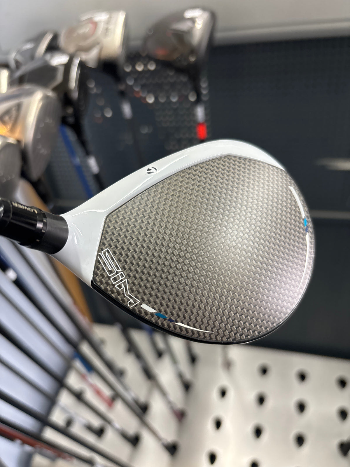 Taylormade Titanium SIM 3/15 Degree Wood (Extra Stiff Flex)