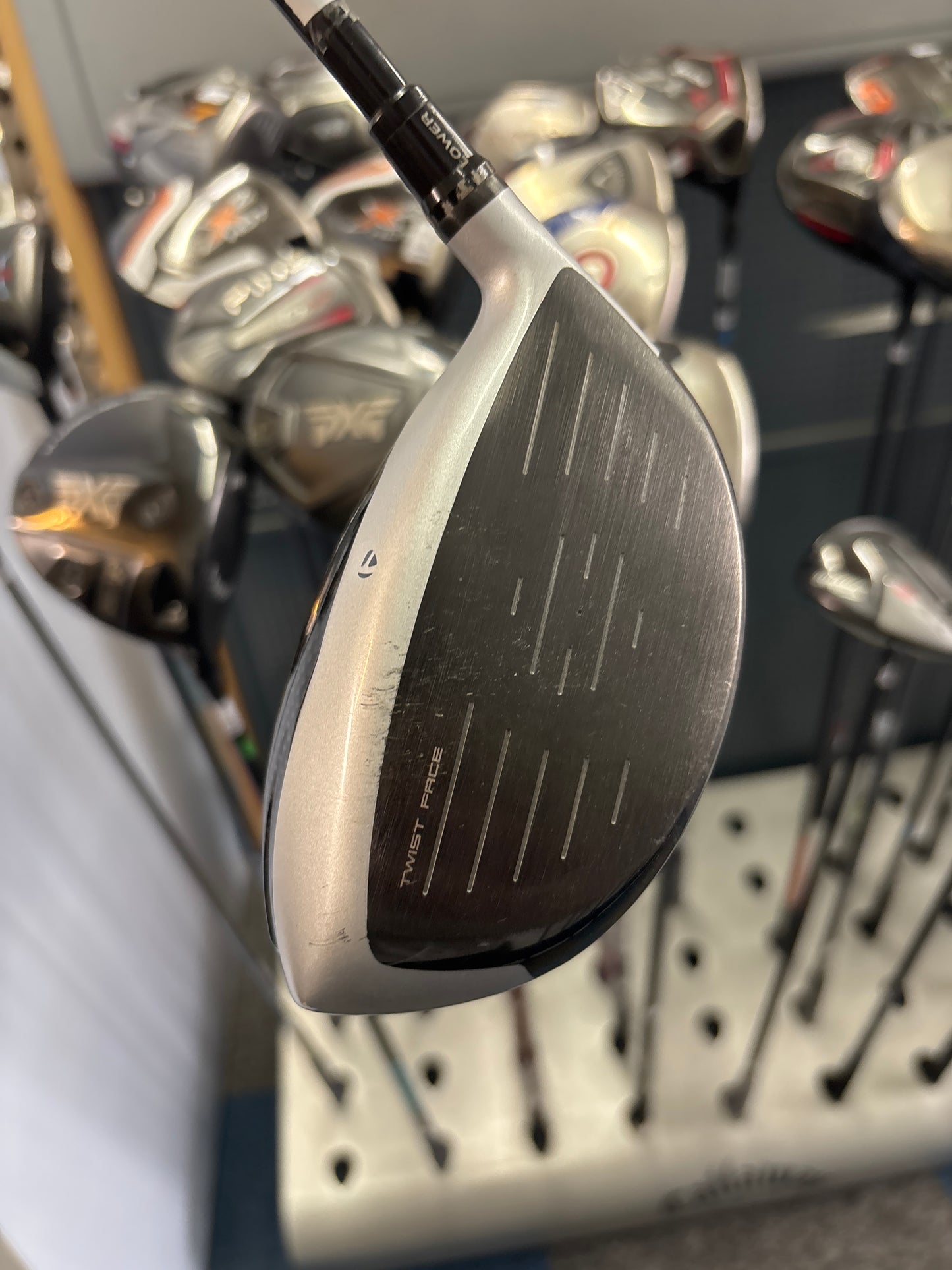 Taylormade M4 10.5 DEGREE (REGULAR FLEX)