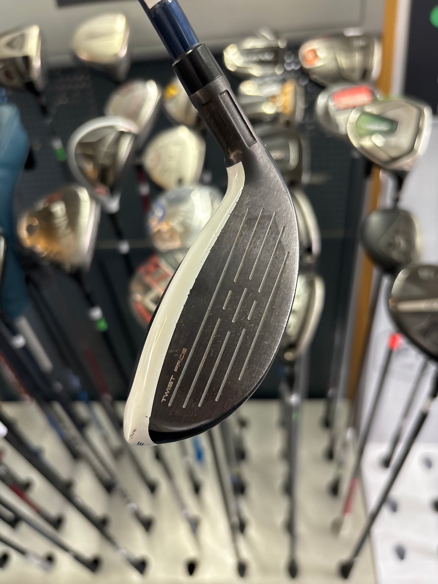 Taylormade SIM 2 Max/ 3 HYBIRD 19 DEGREE (REGULAR FLEX)
