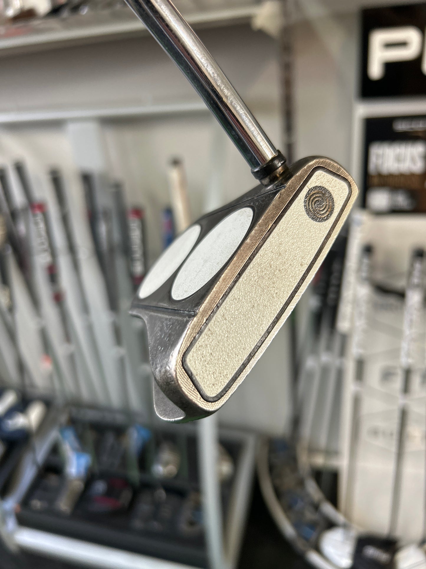 Odyssey 2 Ball V-LINE (32”)