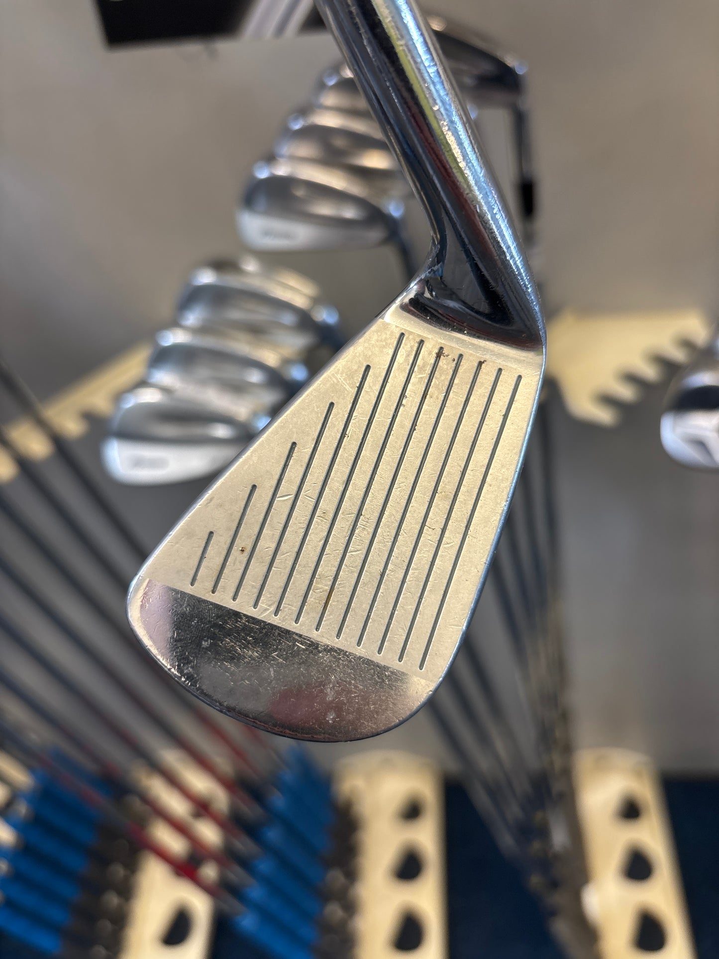 Mizuno MP-67 (4-PW) (STIFF FLEX)