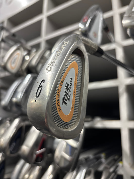 Cleveland Tour Action 6 Iron (Regular Graphite  Flex)