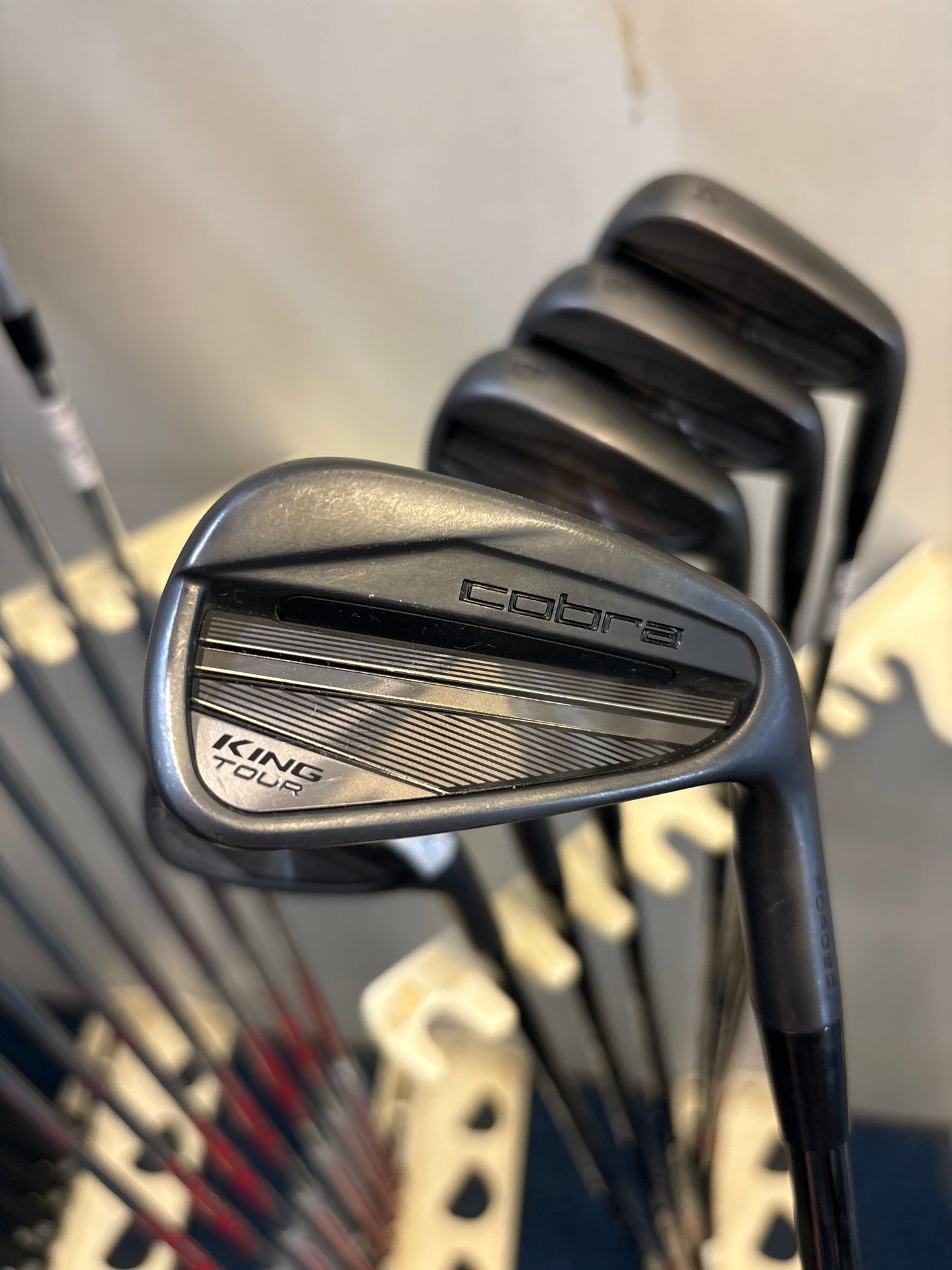 Cobra KING TOUR FORGED (4-PW) (STIFF FLEX)