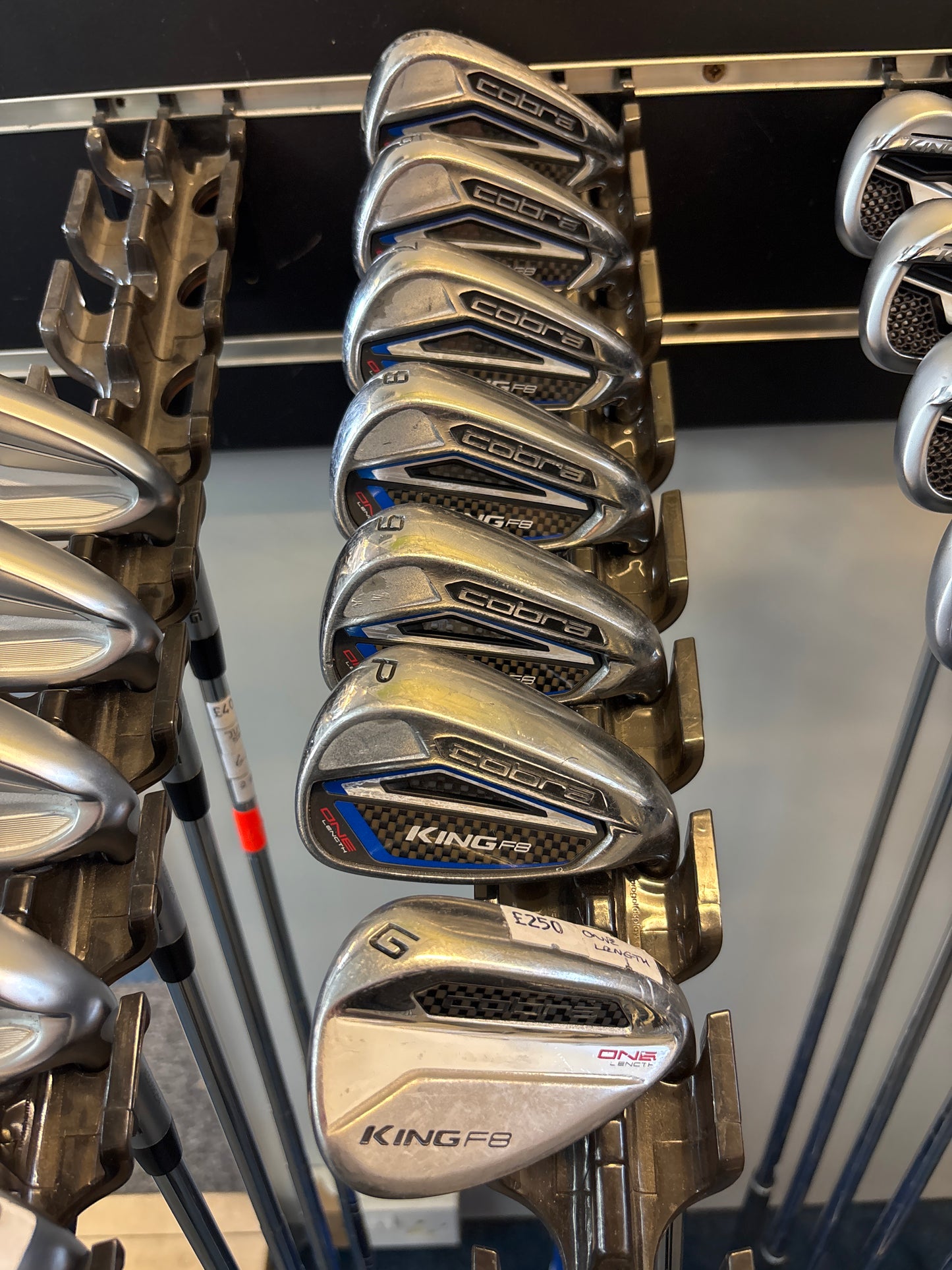 Cobra KING F8 ONE LENGTH 5-PW+GAP (REGULAR SHAFT)
