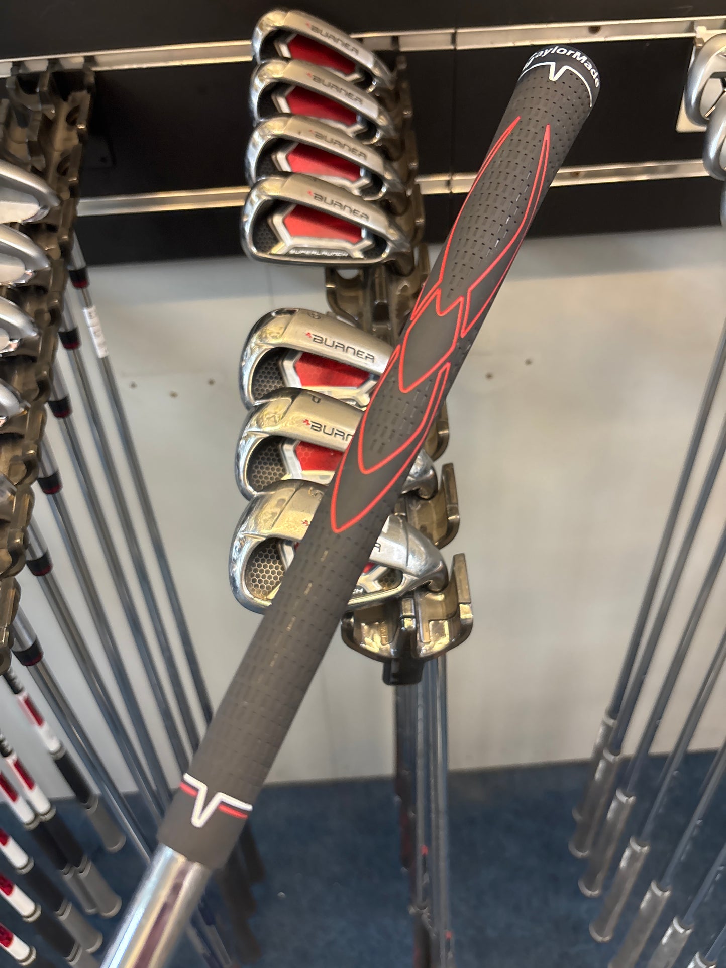 Taylormade BURNER SUPER LAUNCH (4-PW+SW) (REGULAR FLEX)