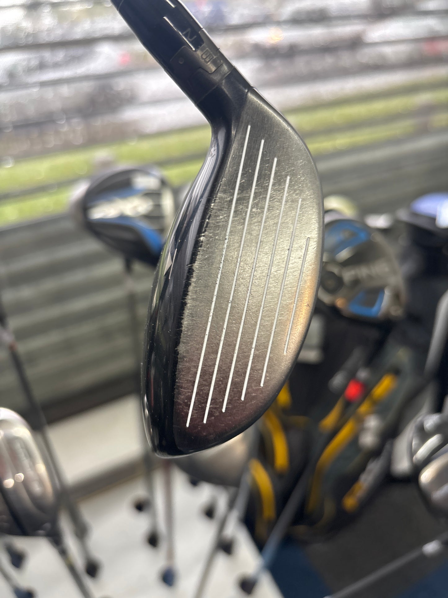 TITLEIST 913F 15 DEGREE 3 WOOD (REGULAR FLEX)
