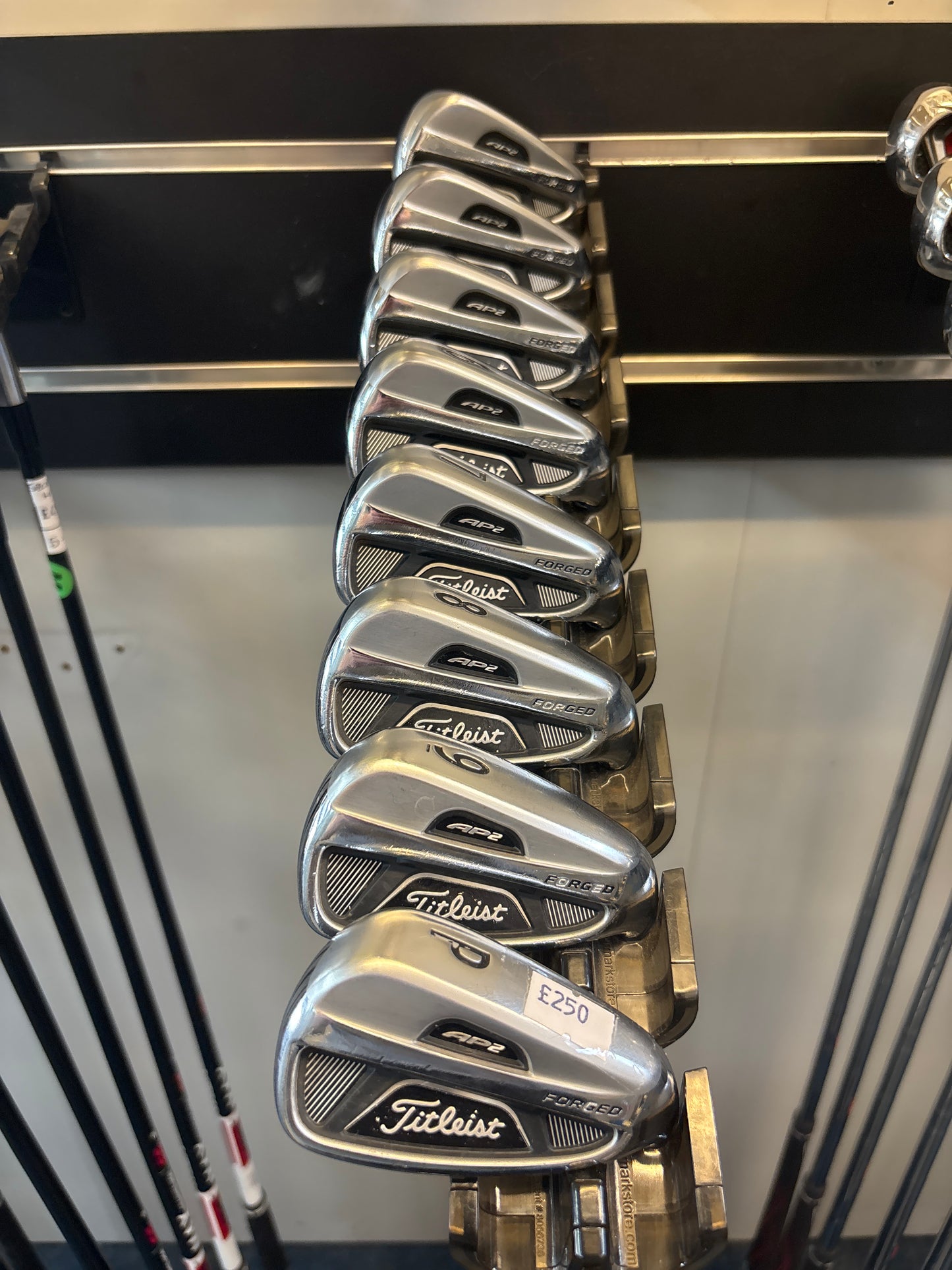 TITLEIST FORGED AP2 712 (3-PW) (REGULAR FLEX)