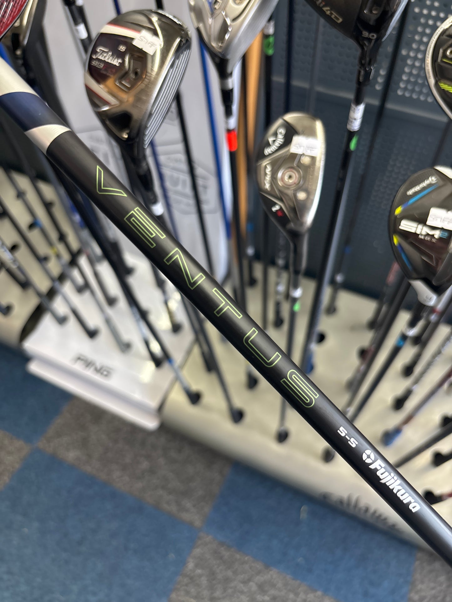 TAYLORMADE QI35 9.0 DEGREE (STIFF FLEX)