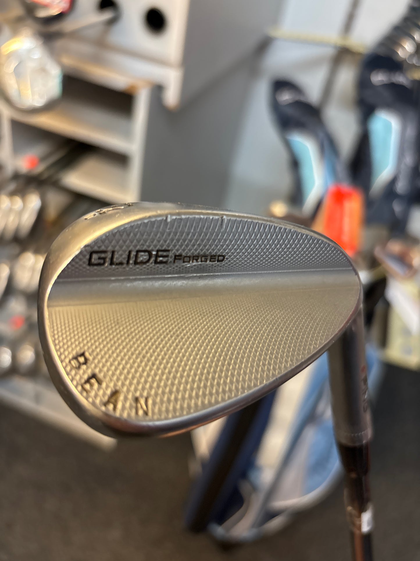 PING GLIDE 52 DEGREE WEDGE (10 Degrees of bounce) (LADIES FLEX)