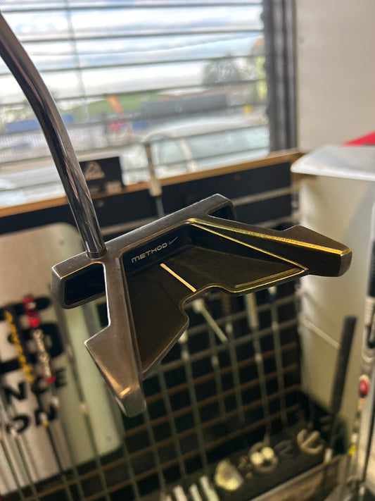NIKE METHOD CORE DRONE