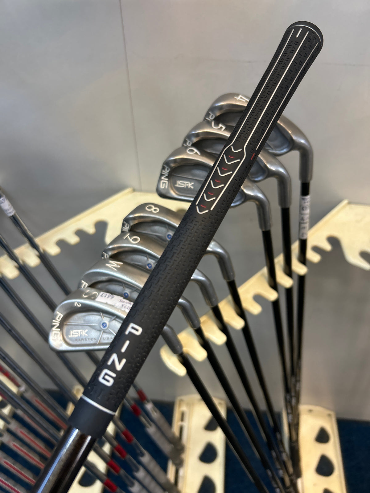 PING LST-K KARSTEN (4-PW+SW) (Soft Regular Graphite Flex)