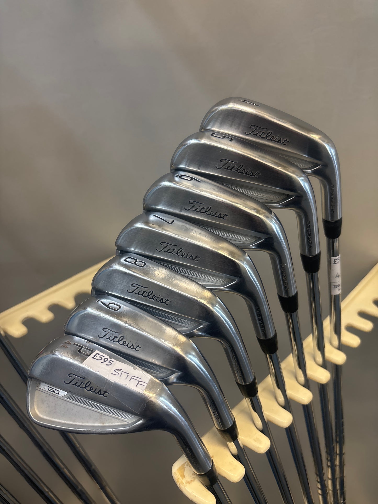 Titleist T150 (4-PW STIFF FLEX)(Reserved)