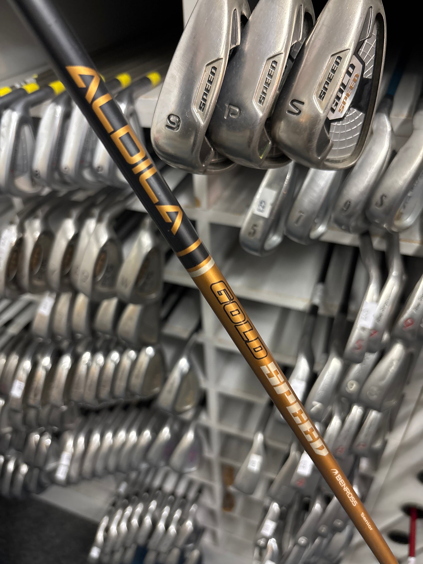 BENROSS GOLD SPEED HALF SET (8,9,PW,SW) (Senior Regular Graphite Flex)