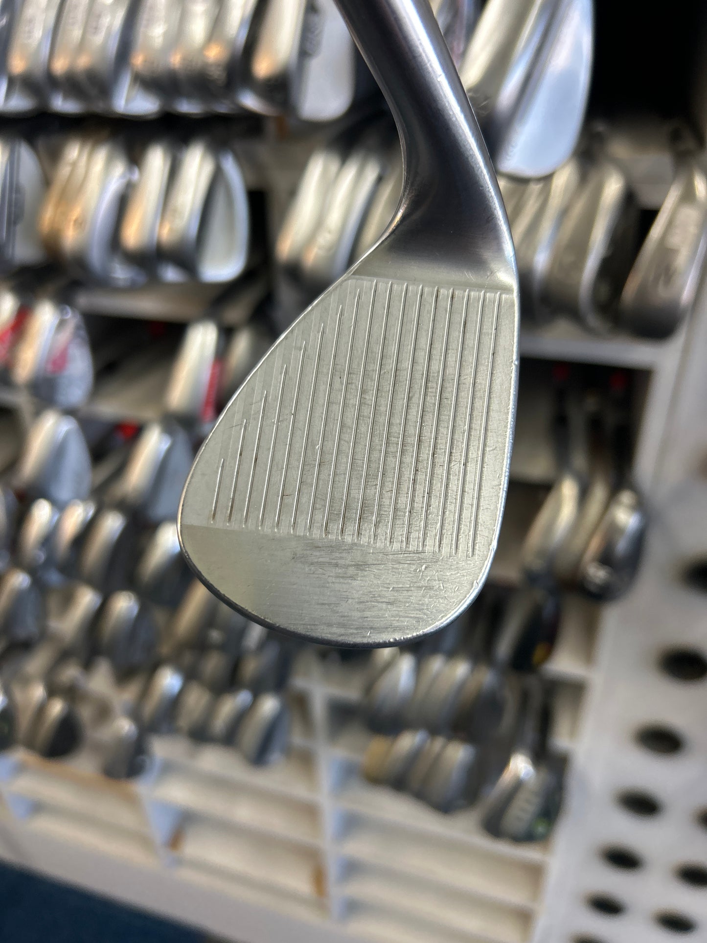 TITLEIST VOKEY SM9 54’’ DEGREE (14 DEGREES OF BOUNCE)