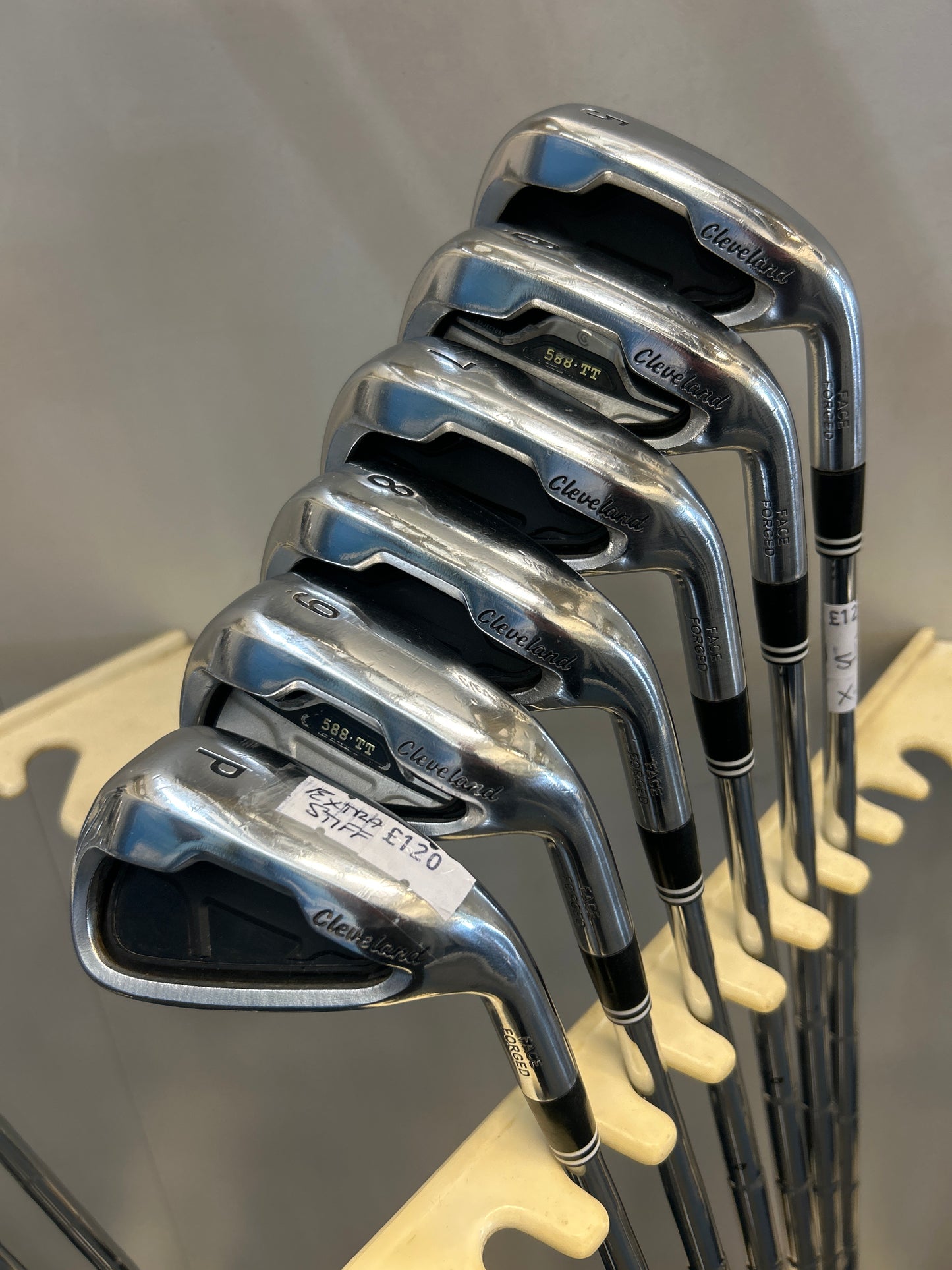 CLEVELAND 588-TT FORGED (5-PW) (STIFF FLEX)