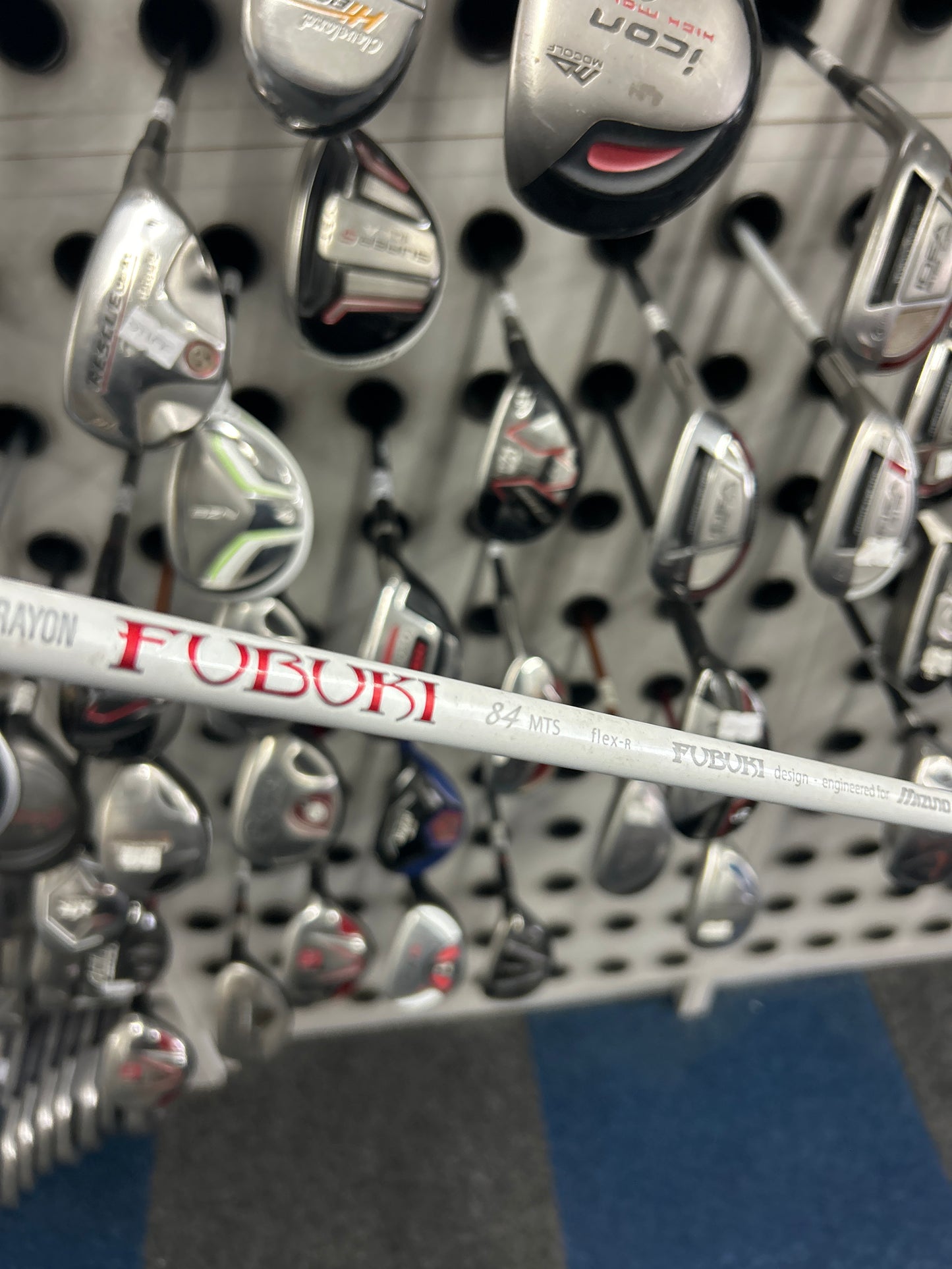 MIZUNO MP-CLK 4 HYBRID (REGULAR FLEX)