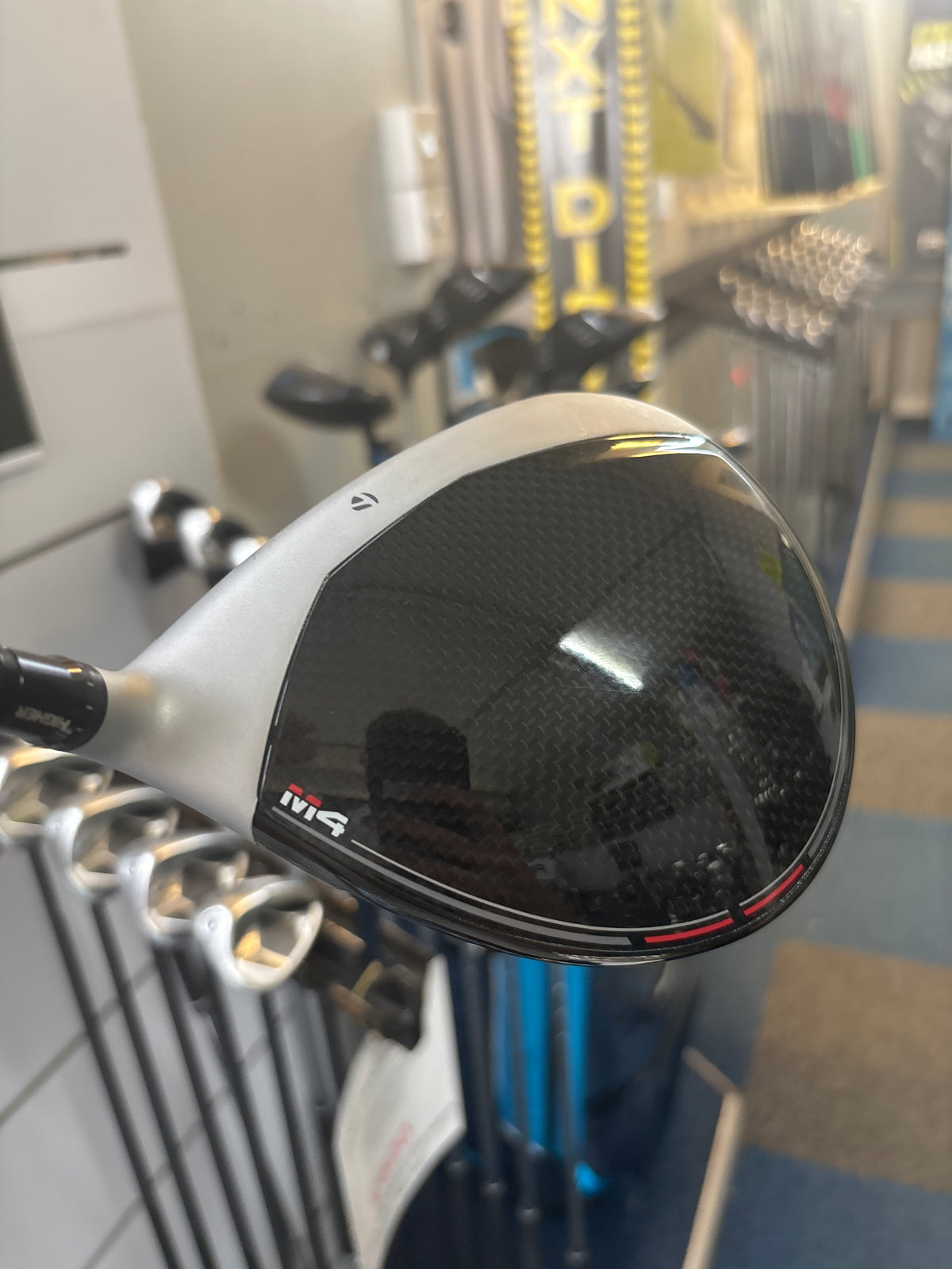 Taylormade M4 10.5 Degree (STIFF SHAFT)