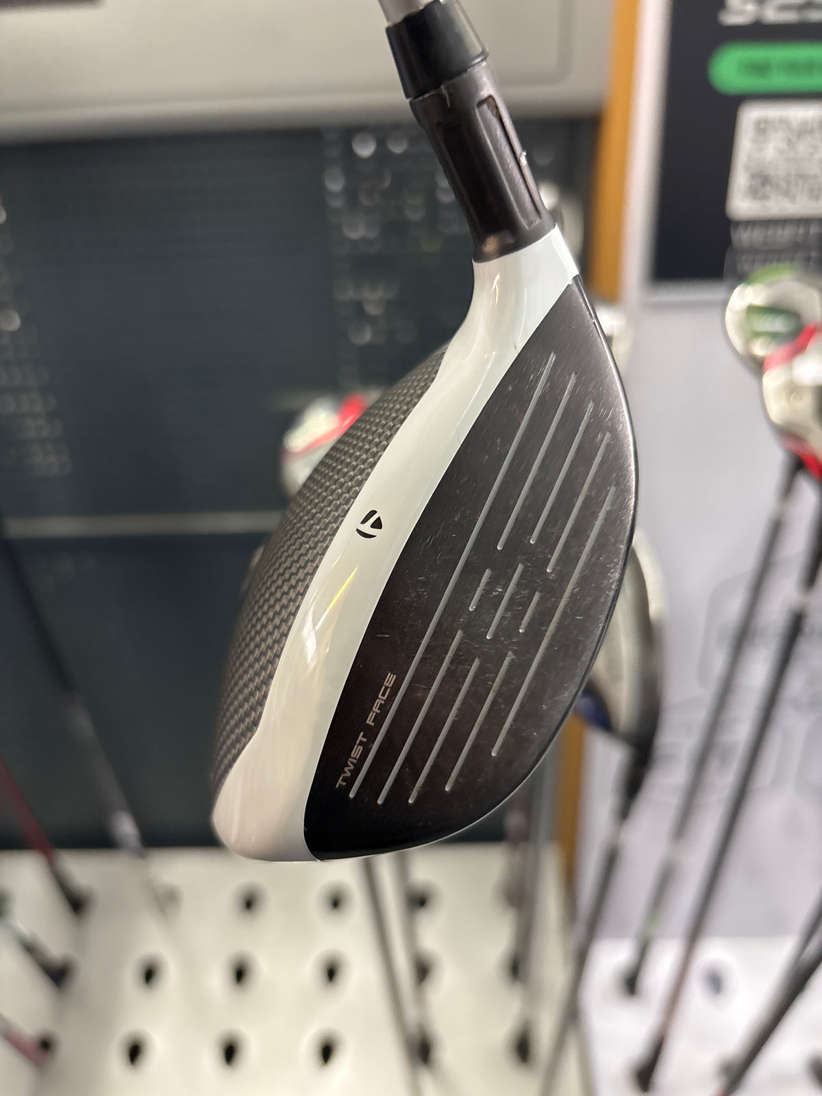 Taylormade SIM Max 3/15 Degree Wood (Regular Flex)