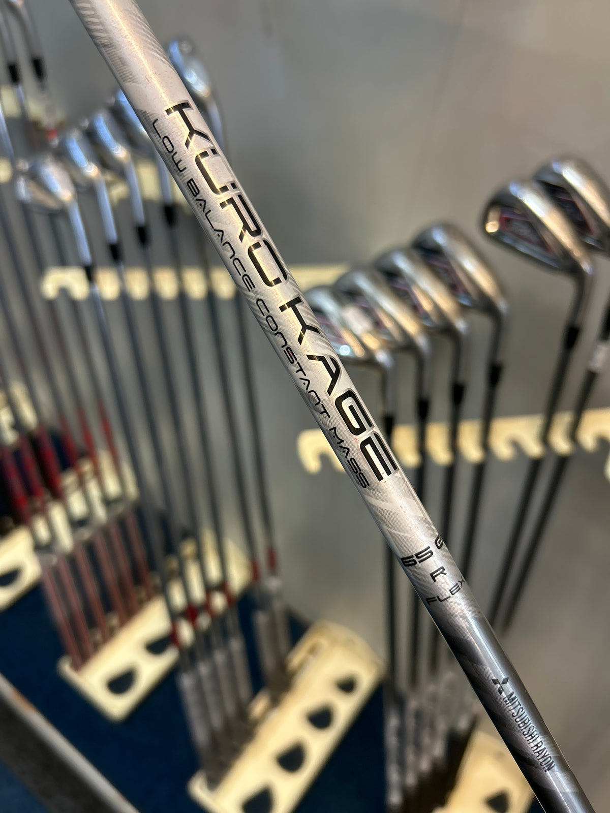 TITLEIST AP1 716 (5-PW+GAP) (REGULAR GRAPHITE FLEX)